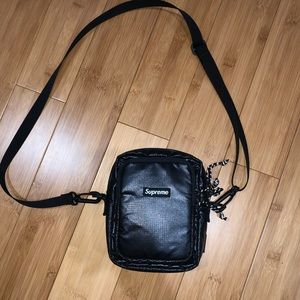 Supreme FW17 Shoulder Bag